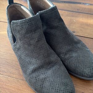 Dr. Scholls Perforated Black Ankle Boots